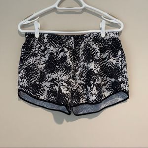 Black & White New Balance Shorts Size Medium